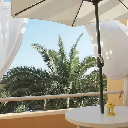 Apartamento Susi Con Piscina 아파트